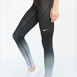 Nike Pro Hyperwarm Leggings